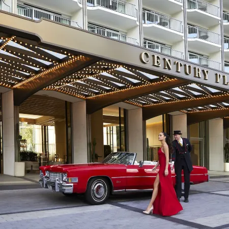 Fairmont Century Plaza Los Angeles at Beverly Hills Отели рядом с достопримечательностью «Сенчури-Сити»