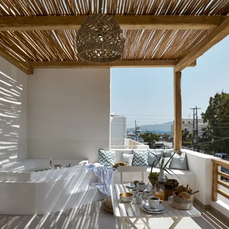 Arco Solium Suites