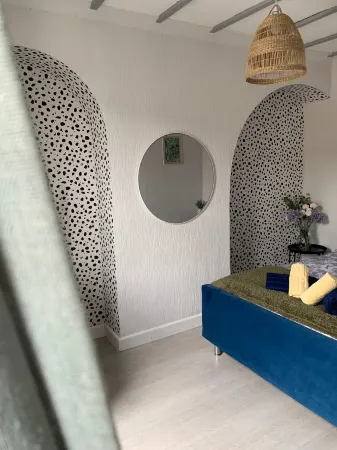 House of Cosy Dots Отели рядом с достопримечательностью «Университет Нортгемптон»