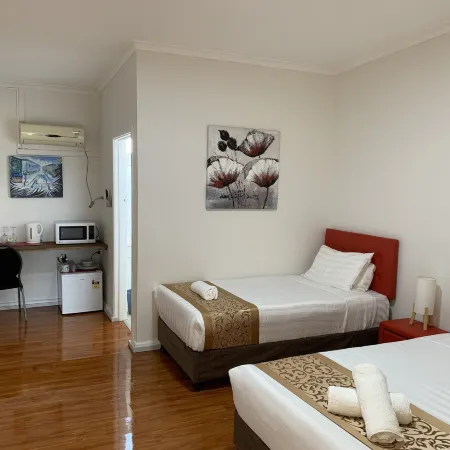 Torrumbarry Motel