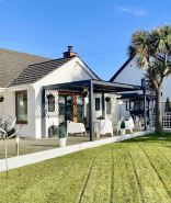 Seaview Cottage on the Island