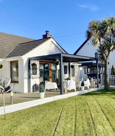 Seaview Cottage on the Island Отели рядом с достопримечательностью «Библиотека Каррикфергус»