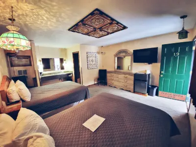 Cedar Wood Inn Hotels in Lead