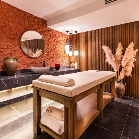 Genesis Hotel