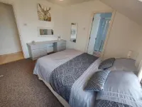 Portrush Penthouse Stunning Harbour & Atlantic Views Only 2 Mins Walk to Harbour & Ramore