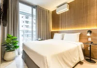 찰리 와이드 피네이로스