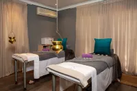Whispering Pines Country Estate - Spa