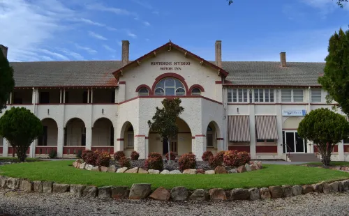 Hydro Hotel Hotels in Leeton