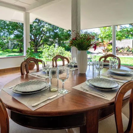 Hibiscus Home & Apartments