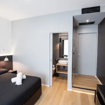 Contemporaneamente 147 - Modern & Comfort Rooms