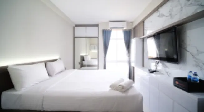 Tidy and Comfy Studio at Bale Hinggil Apartment Hotels in Penjaringan Sari