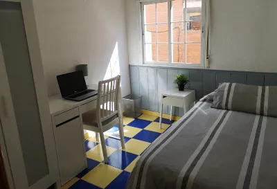 Hostal Avenida 57