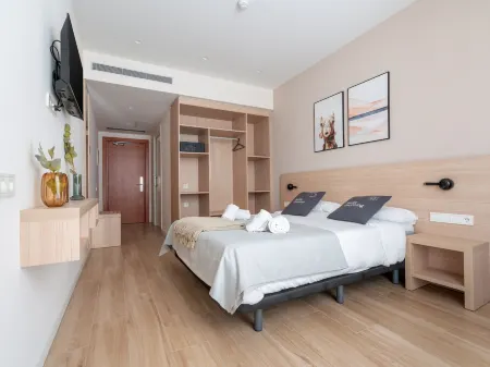 limehome Barcelona Carrer de Besalú 82