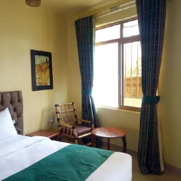 Pazuri Kitale Highway View