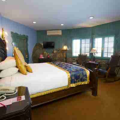 Madonna Inn Rooms