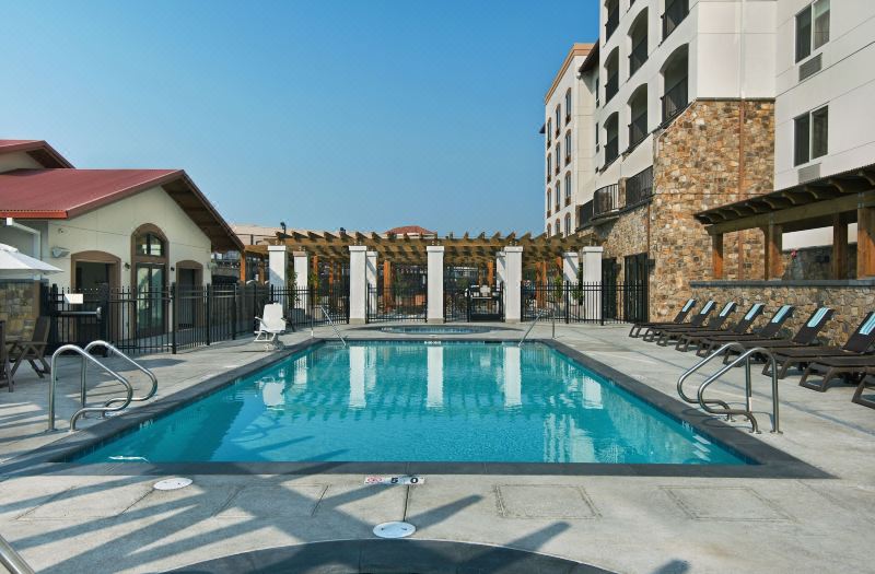 Oxford Suites Sonoma - Rohnert Park photo 2