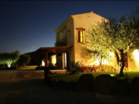 ซานตามาเรียรีสอร์ท โรงแรมในOrosei