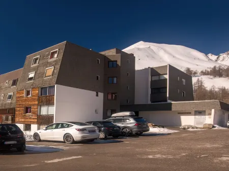 Les Etoiles D Отели рядом с достопримечательностью «Val d'Allos - La Foux»