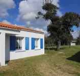 Terraced house, independent, 100 m from the beach of Rémigeasse Hotels in Dolus D'Oleron