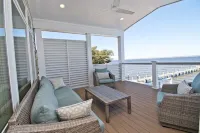 Top Shelf - Sound-front, pool, boat lift