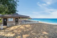 Spacious Lanai and Gourmet Kitchen - Spectacular Ocean View Oasis