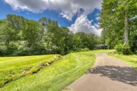 Two bedroom condo on golf course w/level entry + private balcony Hotels in Sugar Mountain