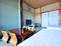 Oyado Hachibei Hotels near Hida no Sato Folk Village Museum