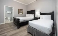 Gulf Views and Pool Access - Inviting Coastal Escape