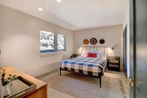 Luxurious Mountain Retreat with Hot Tub and Amazing Views - Stunning Oasis