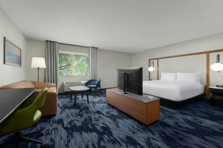 Fairfield by Marriott Inn & Suites Atascadero Отели рядом с достопримечательностью «Indigo Clothing»