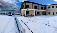The Guest House Hunza - parking