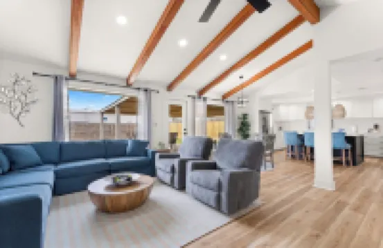 Modern Getaway - Near Golf & Casinos