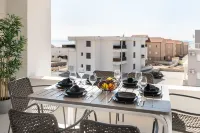 Lux Apartments Hotels in Opcina Novalja