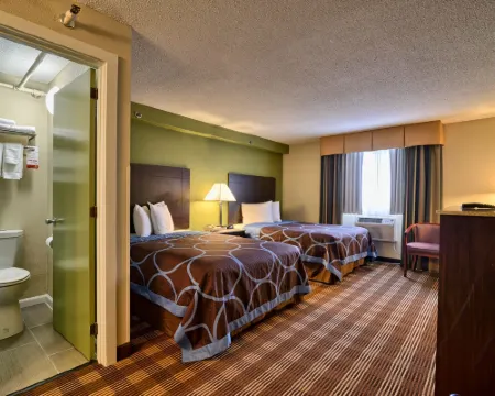 Super 8 by Wyndham Bangor バンガーのホテル