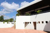 Holiday Inn VILLAHERMOSA AEROPUERTO by IHG Hotels in 