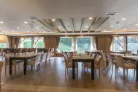 Gorski Hotel & Spa - breakfast