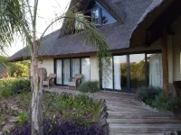 Masaumbezi River Lodge