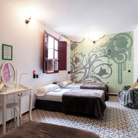 Home Youth Hostel by Feetup Hostels