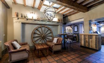 The Littleton Arms