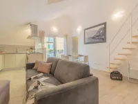 The Sweet Square Flat Hotels in Varenna