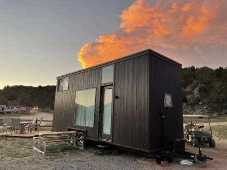 BV Overlook Camp & Lodging