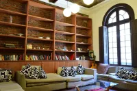 Santiago Backpackers