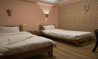 MeroStay 101 Hotel Valley View Inn