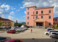 Golden Peacock Hotel Blantyre - parking