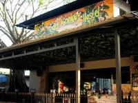 Bad Monkey Hostel Hotel dekat Pantai Bangrak