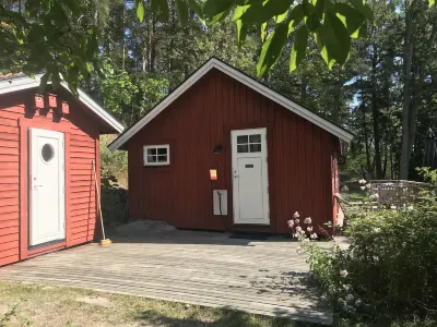 Fishermans Cabin Hotels near Oscar-Fredriksborgs fästning