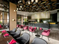 EXCOTEL Design Hotel Surabaya Hotel di Kecamatan Wonocolo