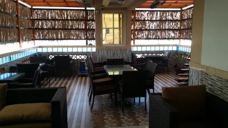 ZAN LODGE Отели рядом с достопримечательностью «Транс Малдивиан Эруэйс»