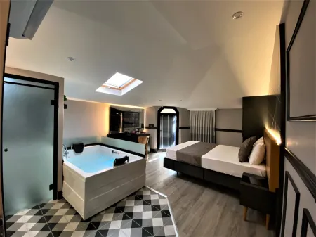 Confores Hotel