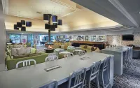 Orida Hotels Newbury - breakfast
